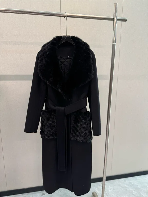 Maxmara mid-length cashmere coat